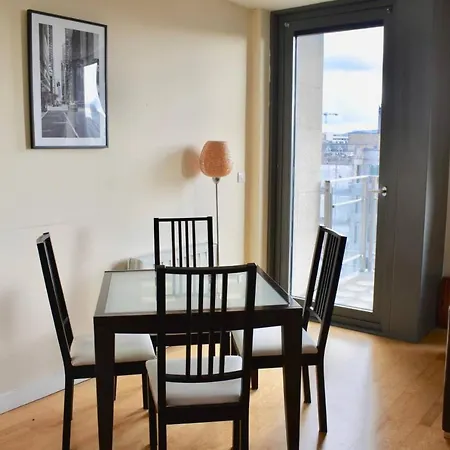 Central Pad With City Views Apartment Dublin