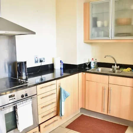 Central Pad With City Views Apartment *